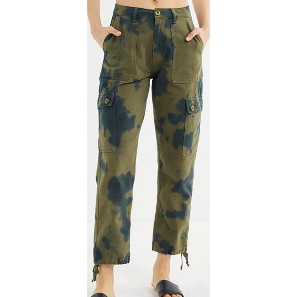 NWOT, BDG Olive Green  Tie dye Cargo Pants With Pockets & Tie bottoms Size 29